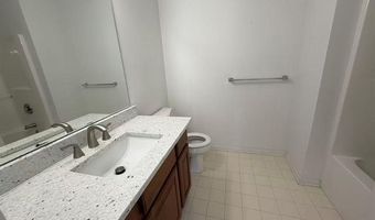 2710 S Knightsbridge Cir, Ann Arbor, MI 48105