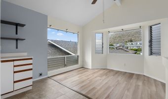 1069 Lunalilo Home Rd, Honolulu, HI 96825