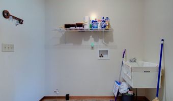 1364 Killian Rd, Akron, OH 44312