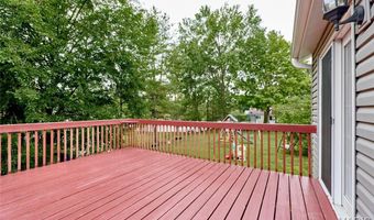 241 Valleyoak Ct, Ballwin, MO 63021
