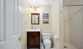 43232 WAYSIDE Cir, Ashburn, VA 20147
