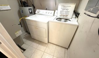 10 Oyster Bay Rd H, Absecon, NJ 08201