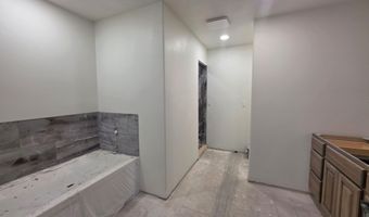 38515 129th St, Aberdeen, SD 57401