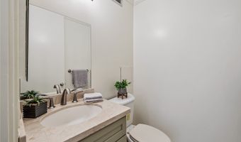 1160 Ala Napunani St 806, Honolulu, HI 96818