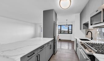 10 Ocean Blvd 4D, Atlantic Highlands, NJ 07716