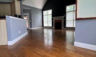 302 Brookside Dr, Algood, TN 38506