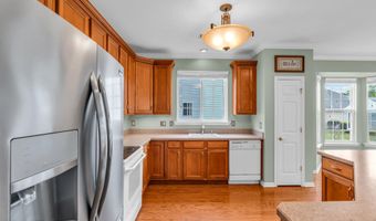 5 Minot Light Ct, Barnegat, NJ 08005