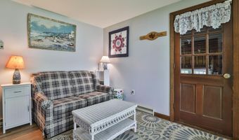 15 Edinburgh Dr, Bedford, NH 03110