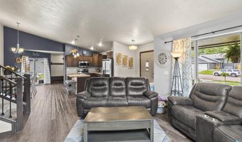 39 N 6th St, Baltic, SD 57003