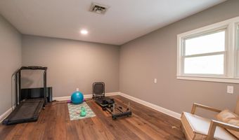 307 NE Morningside Ln, Abingdon, VA 24210
