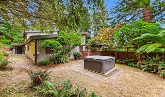 2828 Buttermilk Ln, Arcata, CA 95521