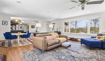 67 Obtuse Hill Rd, Brookfield, CT 06804