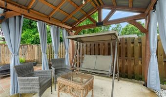 624 Locke St, Alma, AR 72921