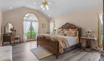 3988 N Farm Road 35, Ash Grove, MO 65604