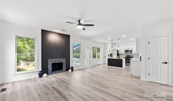 9418 Arborview Ct, Charlotte, NC 28269