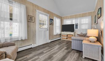 307 18th Ave, Belmar, NJ 07719