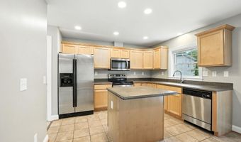 2134 S LOWELL St, Arlington, VA 22204