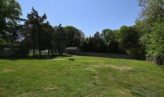 8422 RADFORD Ave, Alexandria, VA 22309