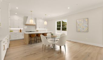 9512 FOREST Rd, Bethesda, MD 20814