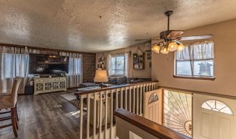 908 MOUNTAIN VIEW Dr, Aztec, NM 87410