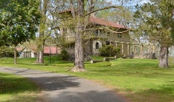 7 Old Depot Rd, Chester, CT 06412