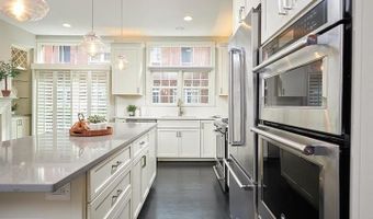 4906 MONTGOMERY Ln, Bethesda, MD 20814
