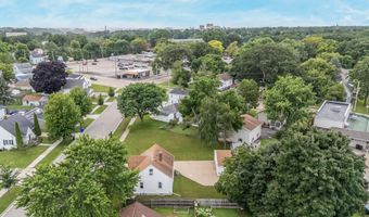 1518 E HARRIET St, Appleton, WI 54915