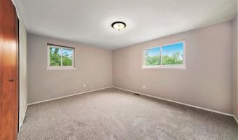 2923 Burlington Ct, Ann Arbor, MI 48105