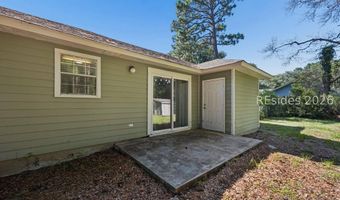16 Robin Way, Beaufort, SC 29907