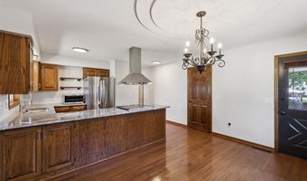 506 2nd Ave SW, Altoona, IA 50009