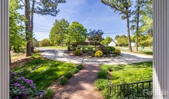 1200 Heritage Dr, Albemarle, NC 28001