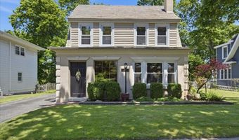 11 Freeman Rd, Albany, NY 12208