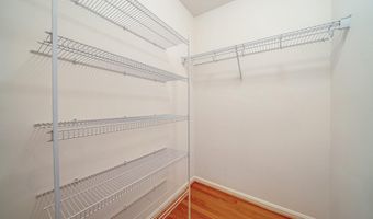 42029 BUSHCLOVER Ter, Aldie, VA 20105