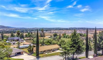 4256 Mockingbird Ln, Banning, CA 92220