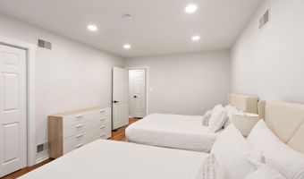 7324 AUBURN St, Annandale, VA 22003