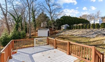 4 Cobble Hill Rd, Lincoln, RI 02865