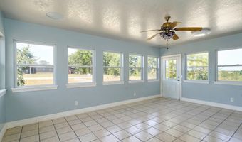 6896 N Farm Rd 1, Ash Grove, MO 65604