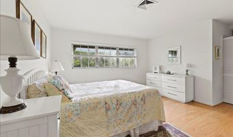 233 Rio Vista Cir, Atlantis, FL 33462