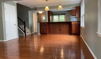 3834 13TH St N, Arlington, VA 22201