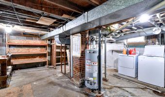104 Grove Ave, Alma, MI 48801