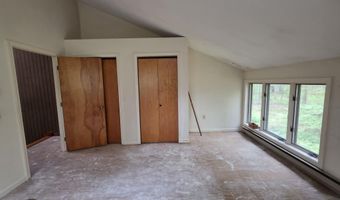 9 Evergreen Ln, Brattleboro, VT 05301