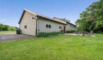 4700 Rural Oaks Dr SE, Alexandria, MN 56308