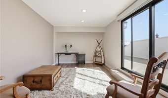 5310 Zelzah Ave 302, Encino, CA 91316