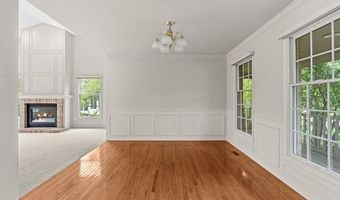 4870 LYTHAM Ln, Ann Arbor, MI 48103