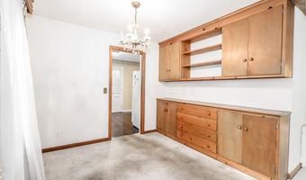 34 Valerie Ln, Danbury, CT 06811