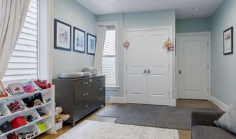 111 B St 5, Boston, MA 02127