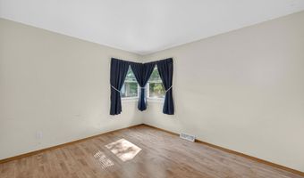 6809 Pilgrim Rd, Madison, WI 53711