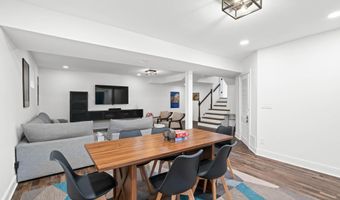 9817 FERNWOOD Rd, Bethesda, MD 20817