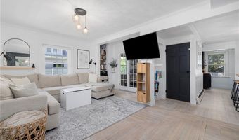 110 Spofford Ave, Warwick, RI 02888