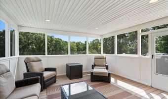 55 Cedar Crest Ln, Auburn, NH 03032